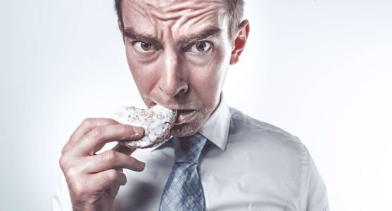 UNDGÅ JETLAG: Start med din kost